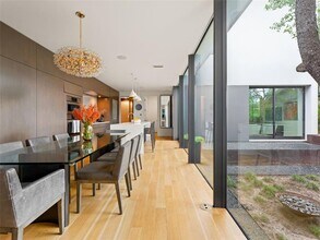 2210 Westlake Dr in Austin, TX - Building Photo - Building Photo