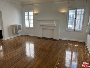 741 S Mansfield Ave in Los Angeles, CA - Building Photo - Building Photo