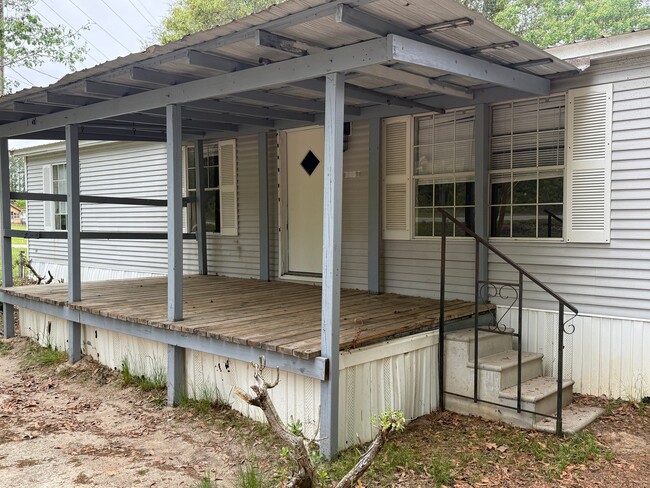 1661 Ringold St in Flomaton, AL - Building Photo - Building Photo