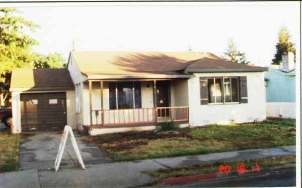 603 Poplar Ave in Redwood City, CA - Foto de edificio - Building Photo