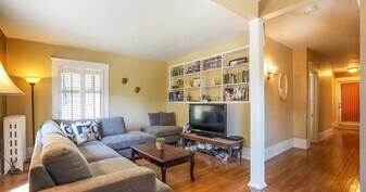 320 Madison Ave SE in Grand Rapids, MI - Building Photo