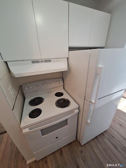 217 Hollister Ave in Bridgeport, CT - Foto de edificio