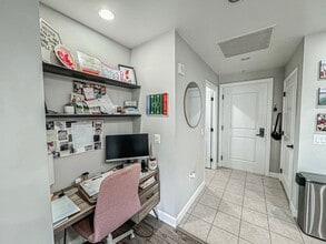 8191 Strawberry Ln in Falls Church, VA - Building Photo - Building Photo