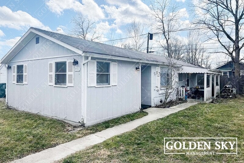 2001 N Janney Ave in Muncie, IN - Building Photo