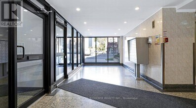 839 Roselawn Ave in Toronto, ON - Building Photo - Building Photo