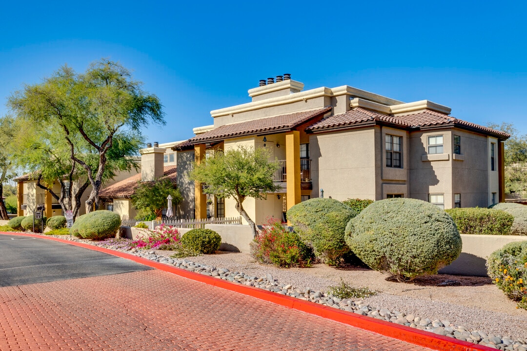 Luma Apartments in Tucson, AZ - Foto de edificio