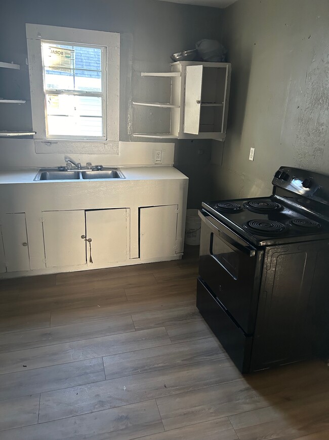 property at 2137 Kentucky St