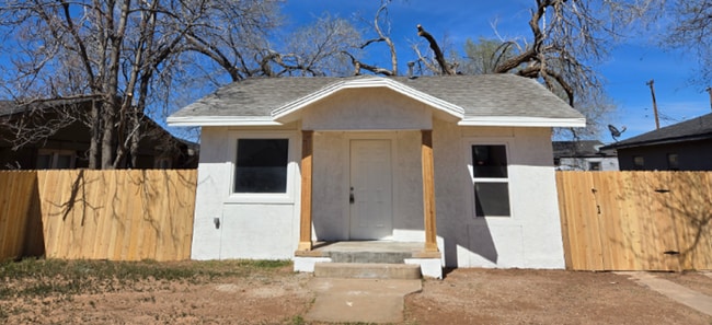 property at 2122 20th St