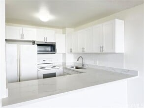 55 S Kukui St in Honolulu, HI - Building Photo - Building Photo