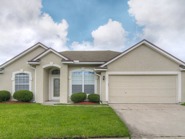 property at 10974 Darlington Oak Ct