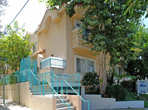 Sea Breeze Apartments in Los Angeles, CA - Building Photo - Building Photo