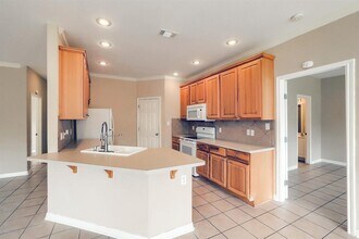 21501 Boggy Ford Rd in Lago Vista, TX - Building Photo - Building Photo