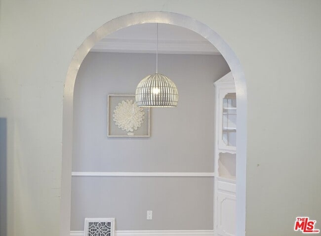 property at 906 Croft Ave