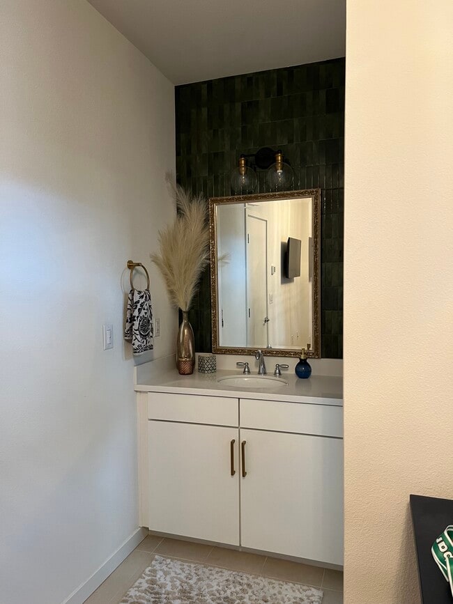 180 Box Ln, Unit 180 Box Lane in Sacramento, CA - Building Photo - Building Photo