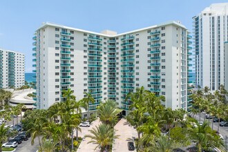 Ocean Residences in Hollywood, FL - Foto de edificio - Primary Photo