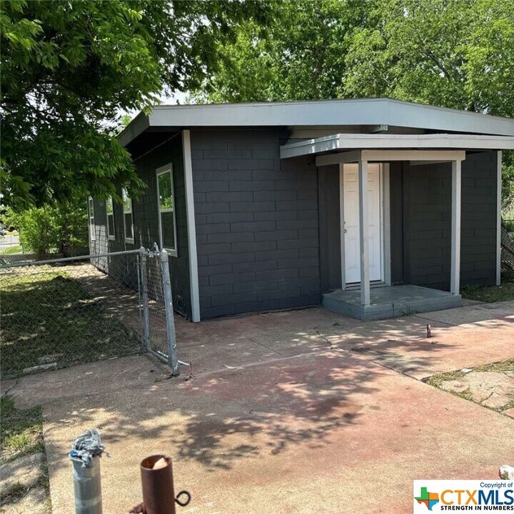 1901 N 8th St-Unit -A in Killeen, TX - Building Photo