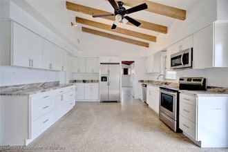 3748 Sebring Pkwy in Sebring, FL - Building Photo - Building Photo
