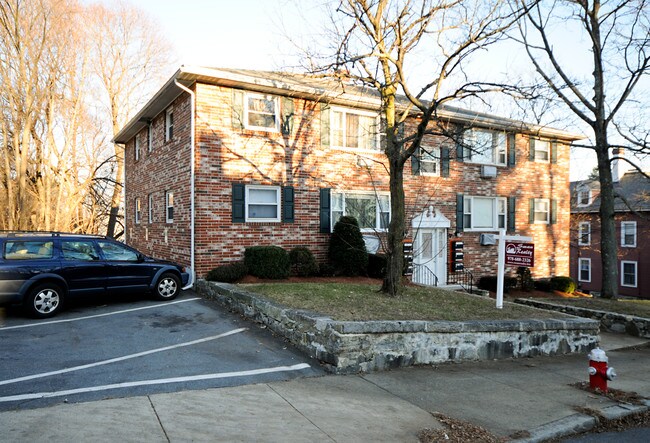 131 Berkeley St in Lawrence, MA - Foto de edificio - Building Photo