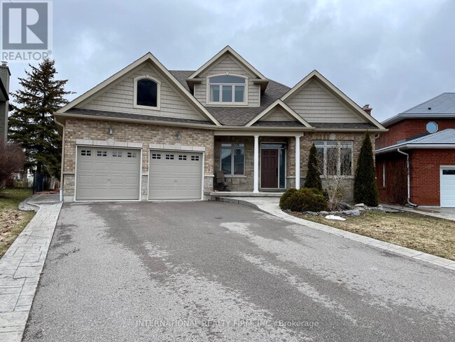 12 Dunsford Ct