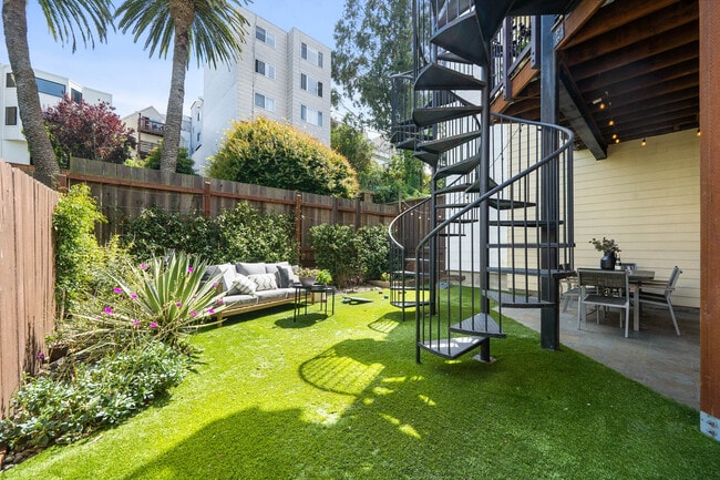 property at 2529 Post St