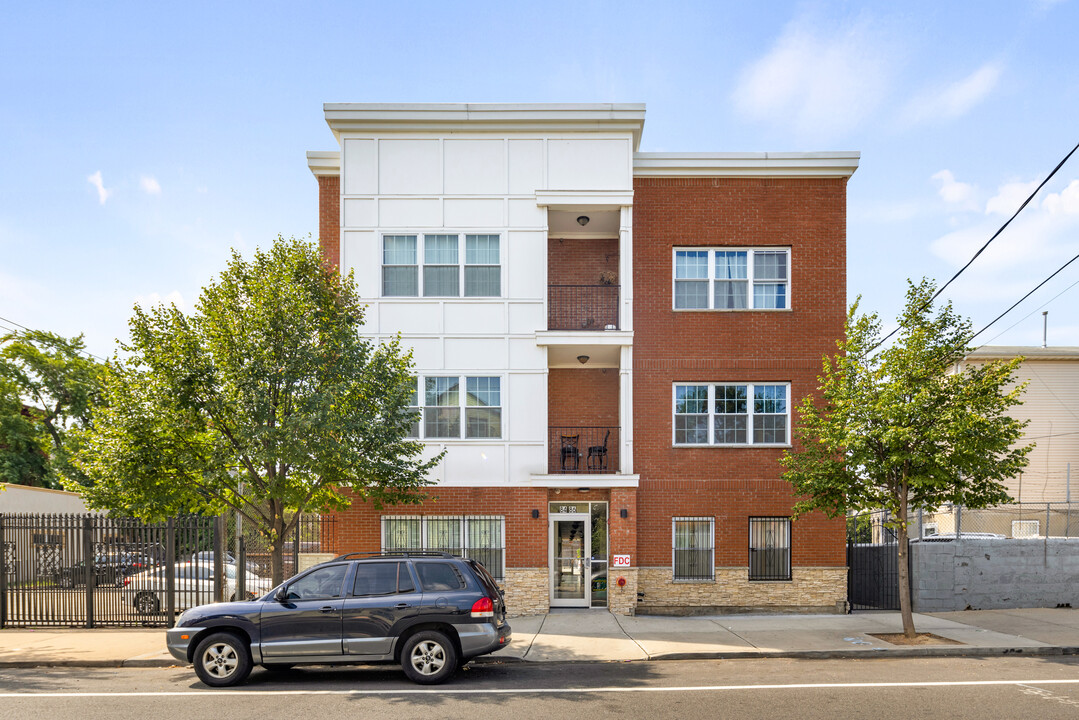 84-86 Astor Street in Newark, NJ - Building Photo