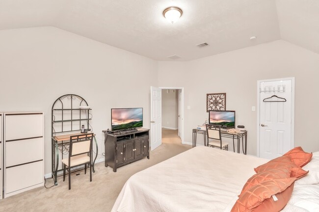 property at 6915 Moreleigh Branch Dr