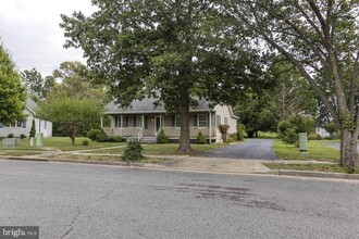 319 Laurel St in Easton, MD - Building Photo - Building Photo