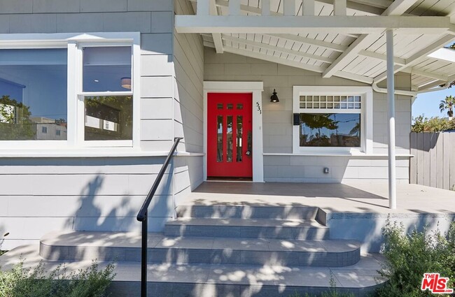 531 Idaho Ave in Santa Monica, CA - Building Photo - Building Photo
