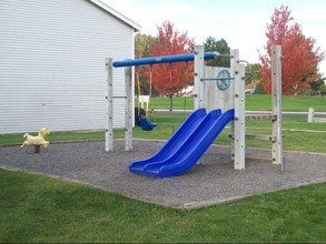 Pioneer Park in Connell, WA - Foto de edificio - Building Photo