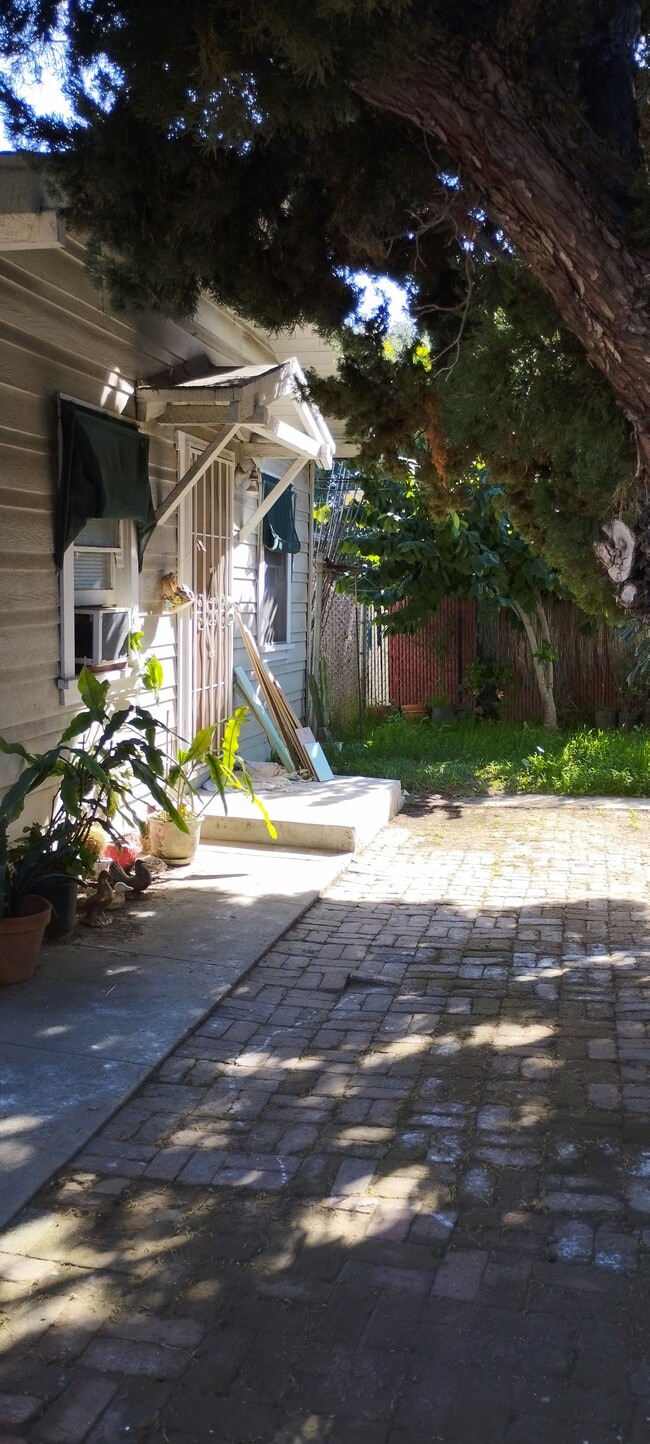 property at 216 S Almansor St