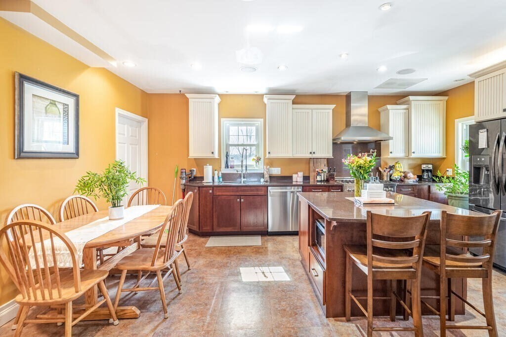39 Melvin St in Wakefield, MA - Building Photo