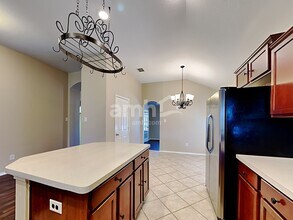 1117 Luckenbach Dr in Forney, TX - Foto de edificio - Building Photo