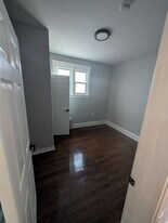 160 S 12th St in Newark, NJ - Building Photo