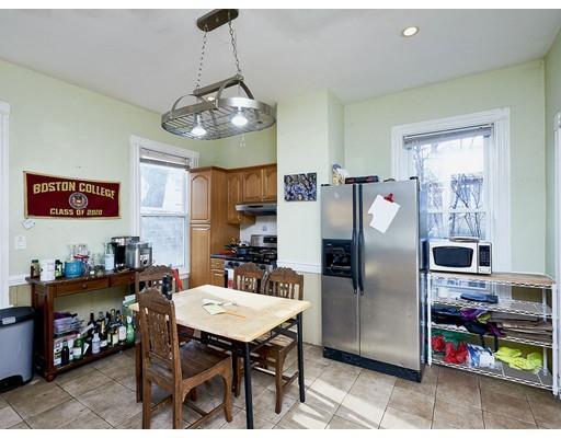 295 Foster St, Unit 1 in Boston, MA - Foto de edificio - Building Photo