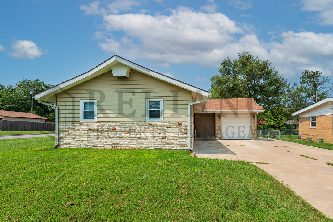 2803 N Vassar in Wichita, KS - Building Photo