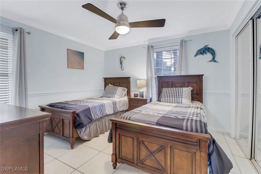 1337 N Collier Blvd in Marco Island, FL - Building Photo