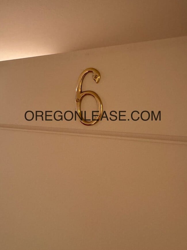 1223 Ferry St in Eugene, OR - Building Photo - Building Photo