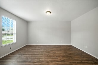 4314 Roaring Timber Dr in Conroe, TX - Building Photo - Building Photo