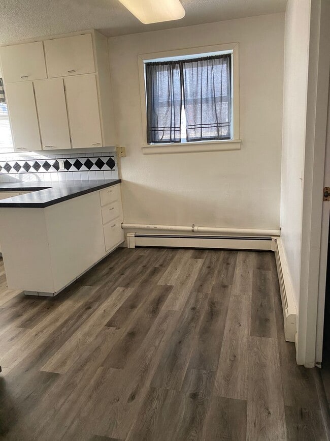 400 4th Ave NE in Mandan, ND - Building Photo - Building Photo