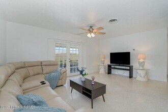 345 Park Ave in Satellite Beach, FL - Building Photo - Building Photo