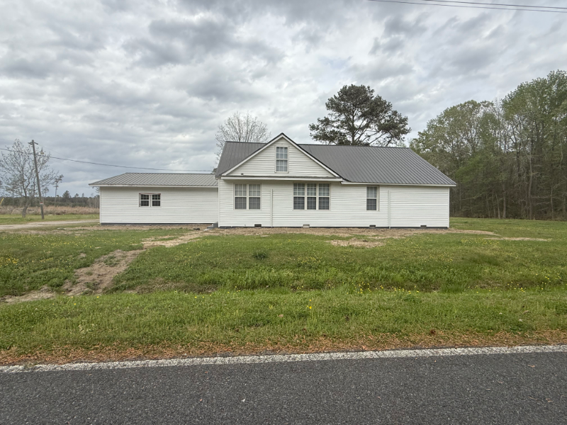 145 Tuten Rd in Blounts Creek, NC - Foto de edificio