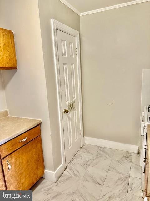 27 W Main St in Westminster, MD - Foto de edificio - Building Photo