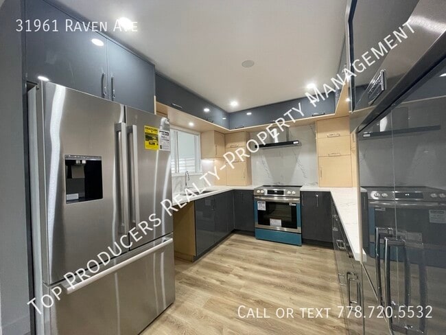property at 31961 Raven Ave