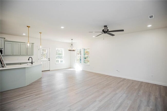 3 Runnymede Cir in Bella Vista, AR - Building Photo - Building Photo