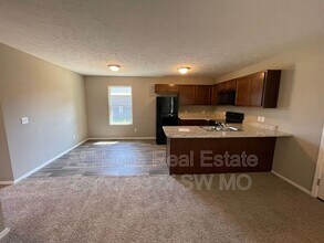 491 Hudson Ave in Republic, MO - Building Photo - Building Photo