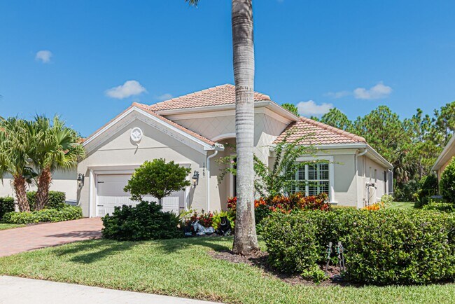 14467 Manchester Dr in Naples, FL - Building Photo - Building Photo