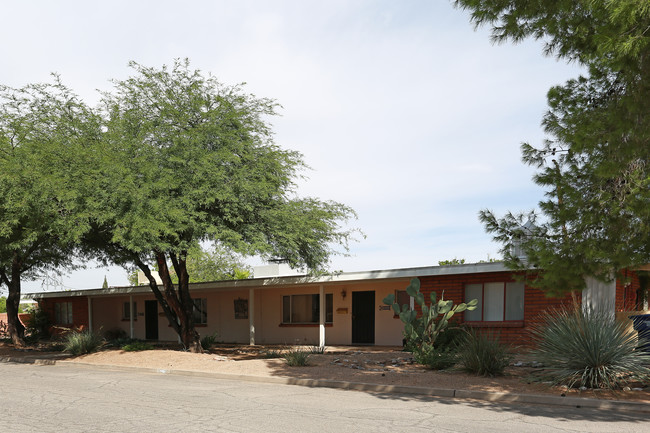 3553-3555 E 4th St in Tucson, AZ - Building Photo - Building Photo