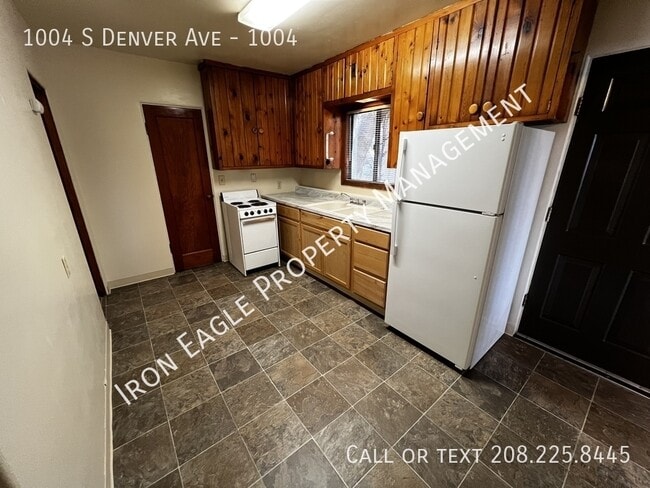 1004 S Denver Ave in Boise, ID - Building Photo - Building Photo