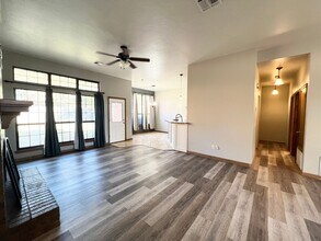 1700 Victoria Pl in Edmond, OK - Building Photo - Building Photo