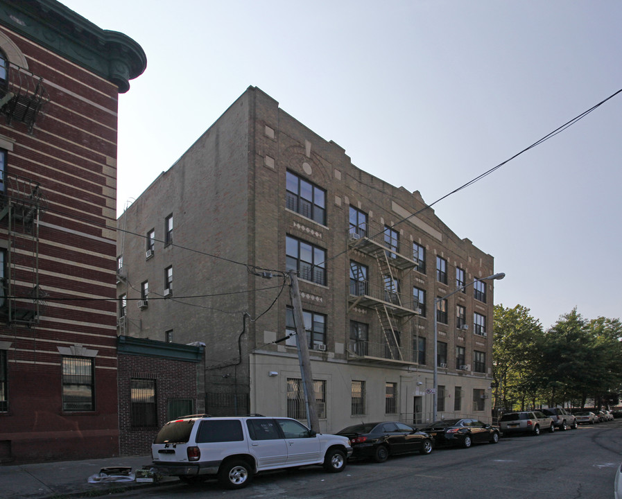 219 Sackman St in Brooklyn, NY - Foto de edificio